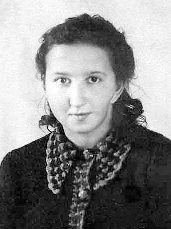 UB aresztowało ją w lipcu 1946 r. Podczas śledztwa była bita i poniżana, mimo to zachowała godną postawę i nie wydała nikogo.