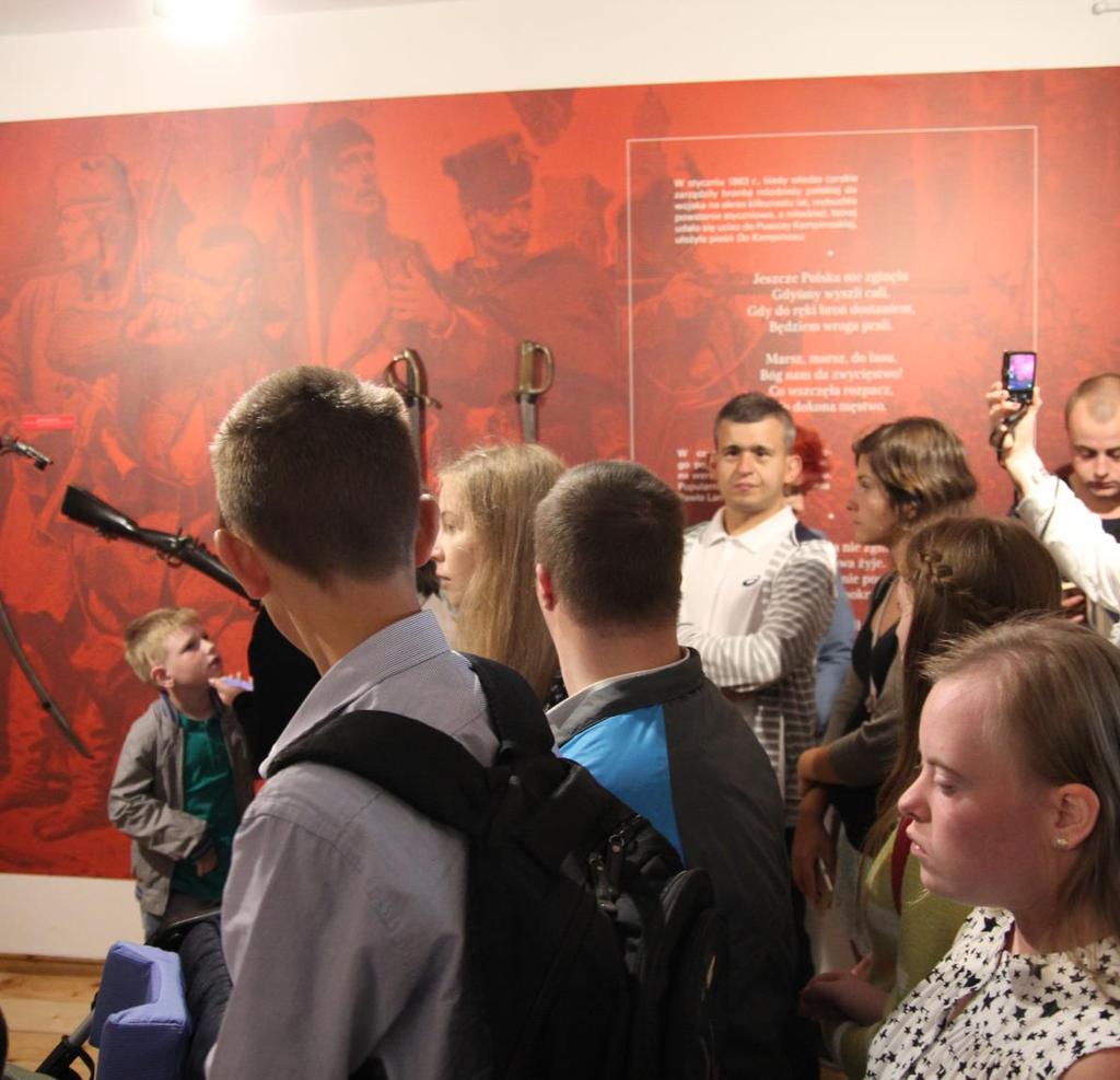 Druga wystawa przedstawia rolę Mazurka Dąbrowskiego w podtrzymaniu świadomości narodowej Polaków w okresie